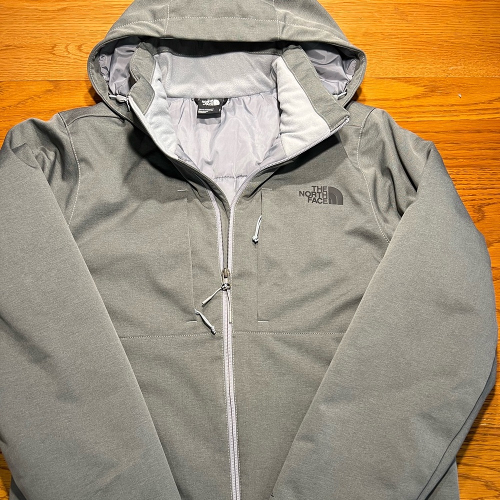 The North Face Men's Performance Jacket in Gray Size Small